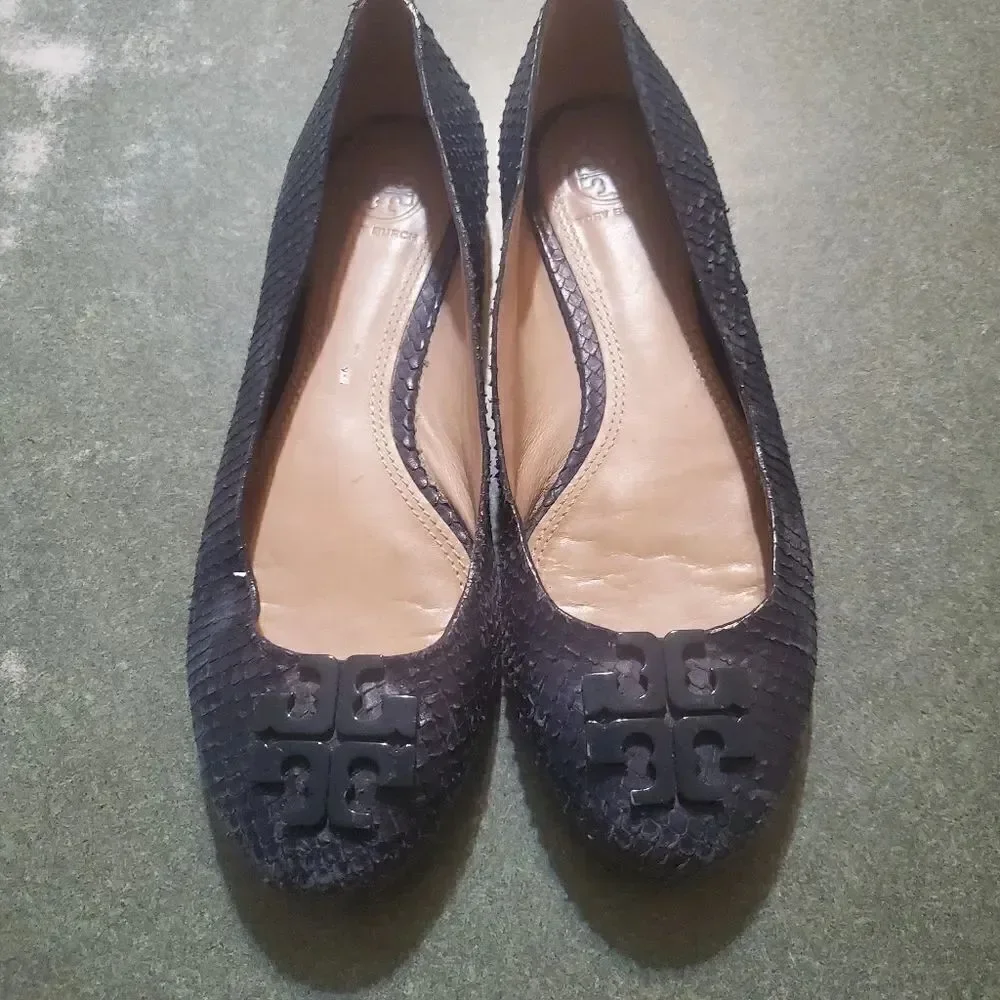 Tory Burch Georgia snake embossed blue flats sz 7.5